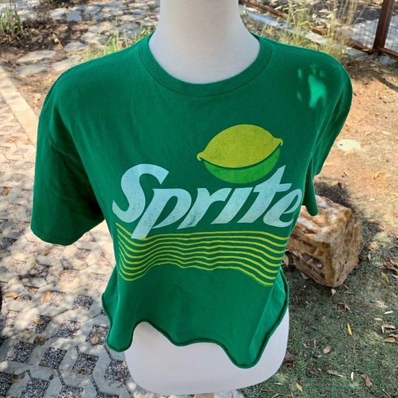 NWT SPRITE Oversized Cropped Boxy fun soda t-shirt - Picture 4 of 6